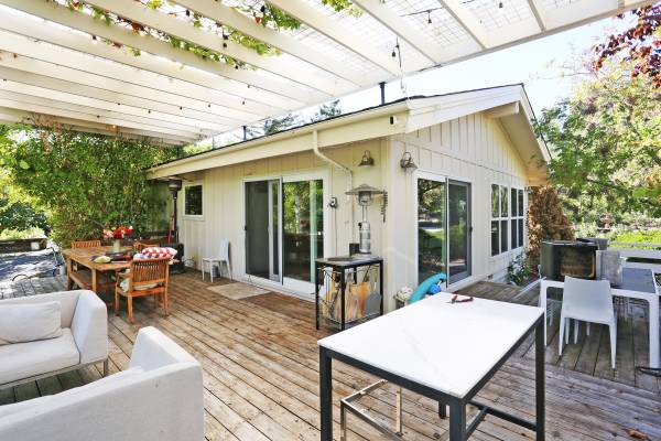 4BR/3BA Single Family House on Chalk Hill Road · Healdsburg photo 3