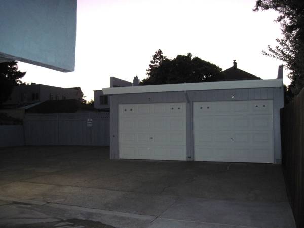 2BR/1BA Apartment · San Mateo photo 2