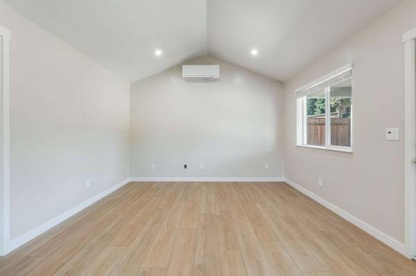 2BR/2BA Apartment · Danville photo 4