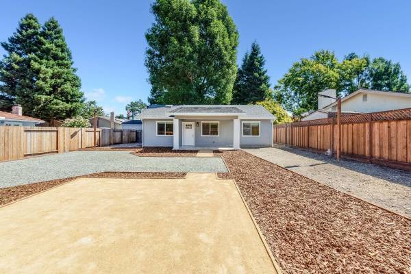 2BR/2BA Apartment · Danville photo 2