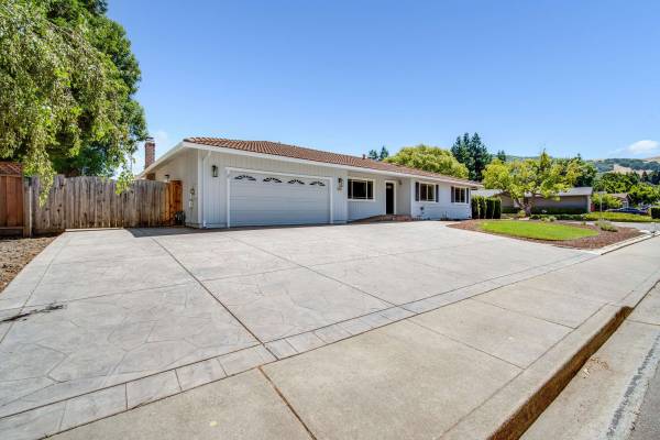 4BR/2BA Apartment · Danville photo 2