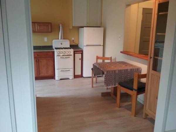 1BR/1BA Apartment · Berkeley photo 5