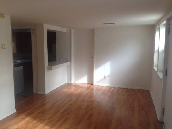 1BR/1BA In Law Adu · Oakland photo 4