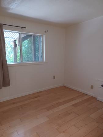 1BR/1BA Apartment on S. Fitch Mtn. Rd. · Healdsburg photo 5
