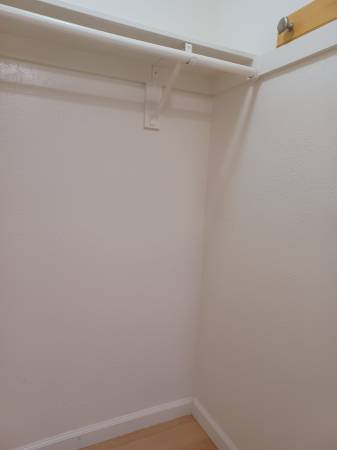 1BR/1BA Apartment on S. Fitch Mtn. Rd. · Healdsburg photo 3