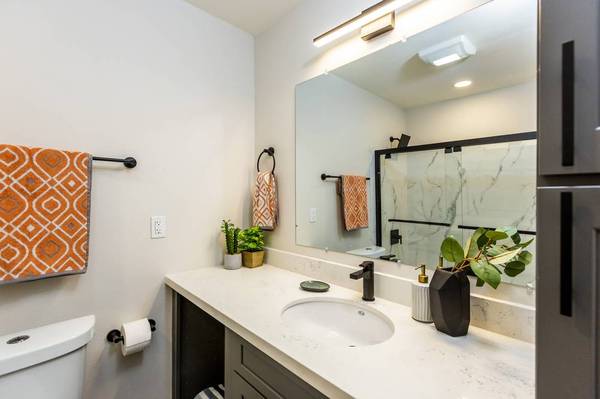 Apartments on N Main Street · Walnut Creek photo 2