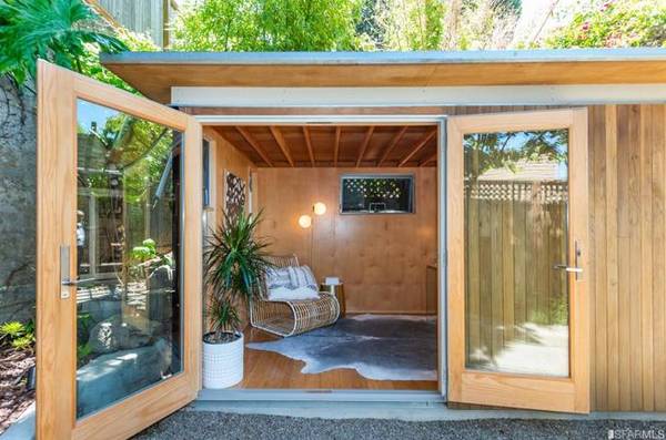 1BR/1BA Single Family House on Arkansas St · San Francisco photo 2