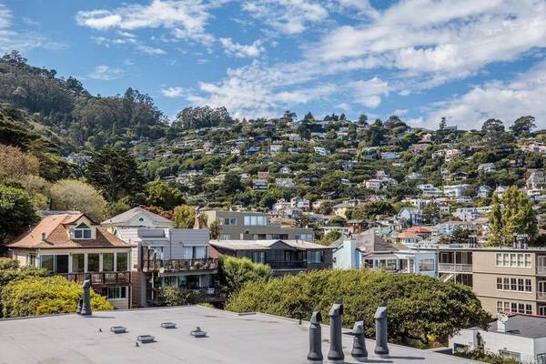 Condos on South Street · Sausalito photo 2