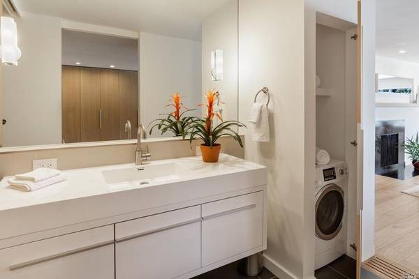 Condos on South Street · Sausalito photo 3