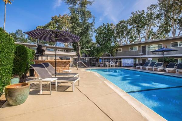 Apartments on Mount Diablo Boulevard · Lafayette photo 5