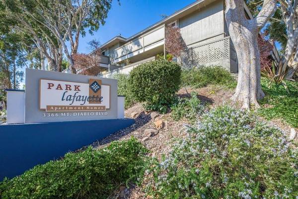 Apartments on Mount Diablo Boulevard · Lafayette photo 4