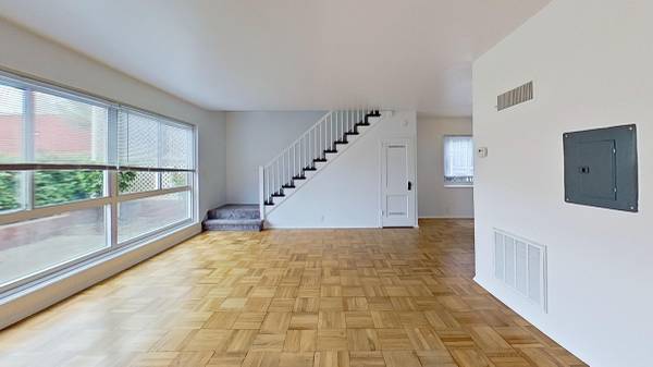 3BR/2BA Townhouse on Garces · San Francisco photo 2