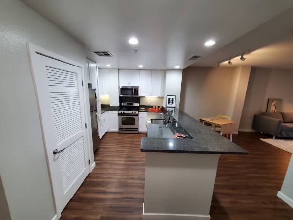 Apartments on Moreland Way · Santa Clara