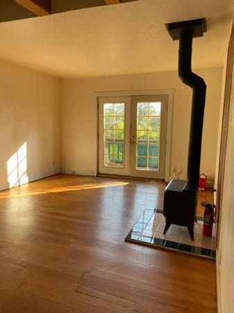 2BR/1BA Flat · San Rafael photo 2