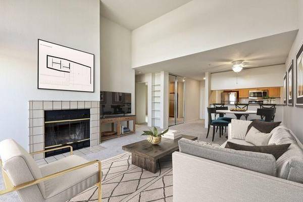 Apartments on Creekside Drive · Walnut Creek