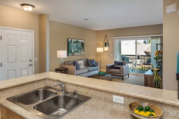 Apartments on Vineyard Creek Drive · Fulton photo 4