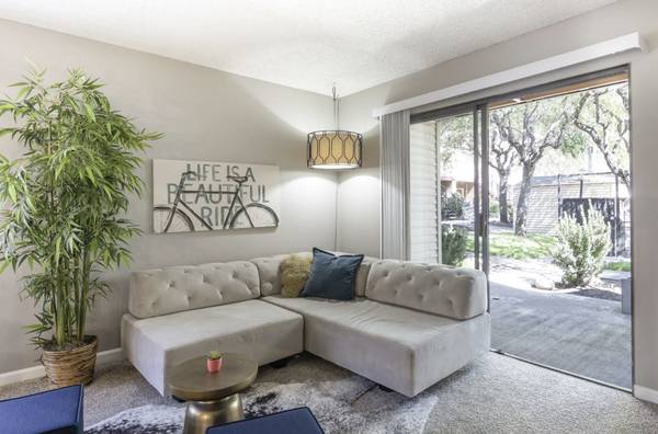 Lofts on San Leandro Boulevard · San Leandro photo 3