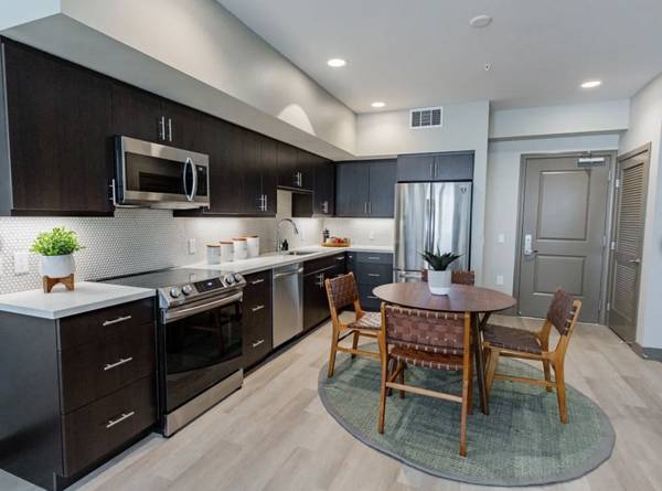Apartments on Bayswater Ave · San Mateo photo 5
