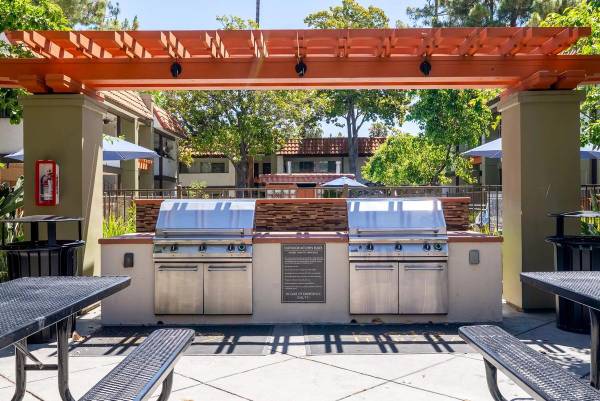 Townhouses on Saratoga Ave · San Jose photo 4
