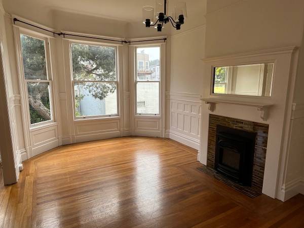 2BR/1BA Apartment · San Francisco photo 3