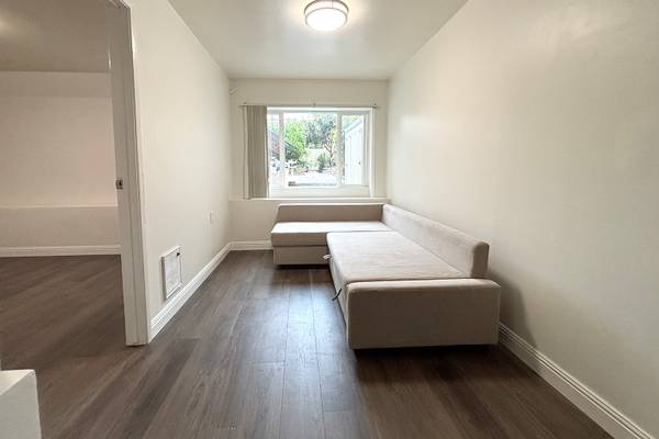 2BR/1BA Apartment · San Francisco photo 2