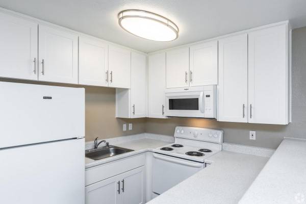 Apartments on Bayview Street · Kentfield