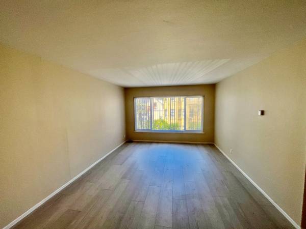 PM0439 photo 2