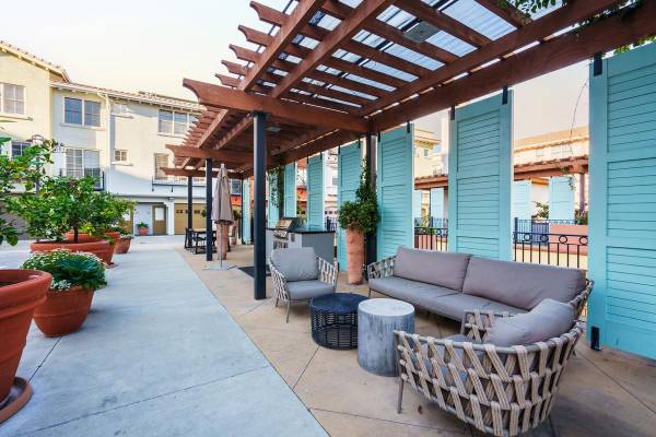 Townhouses on Santana Row · San Jose photo 4