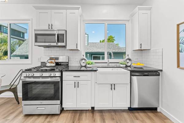 Apartments on Summit St · Oakland