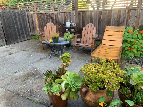 2BR/1BA Apartment · Oakland photo 3