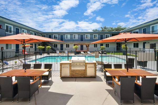 Apartments on Central Avenue · Alameda photo 2