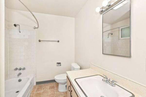 1BR/1BA Apartment · Santa Rosa photo 4