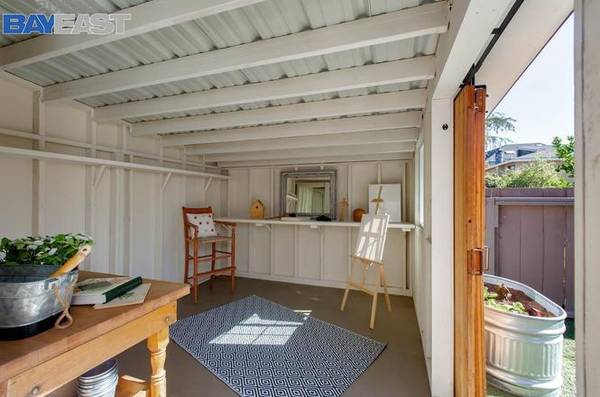 2253 Clinton Ave Alameda, CA 94501 photo 3