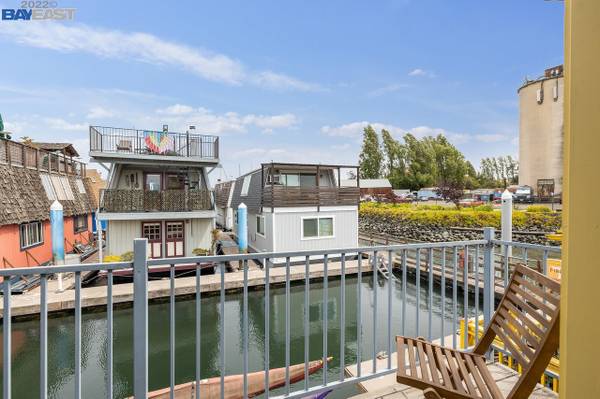 1BR/2BA Single Family House on Mariner Square Dr B4 · Alameda photo 4