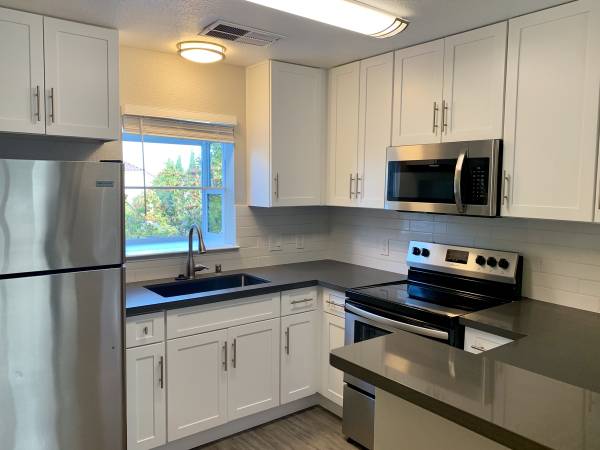 Apartments on Sestri Ln · Petaluma photo 5