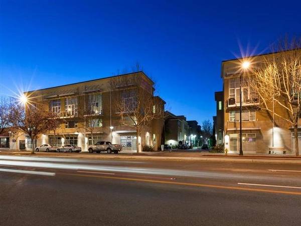 Apartments on W San Carlos St. · San Jose photo 2