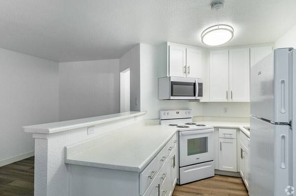 Apartments on Bayview Street · Kentfield photo 2