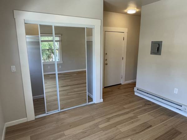 Apartments on Filbert St · Oakland photo 4