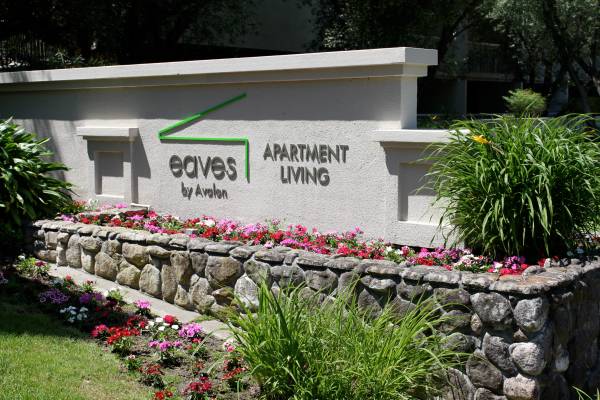 1BR/1BA Apartment on West Middlefield Rd · Mountain View photo 2
