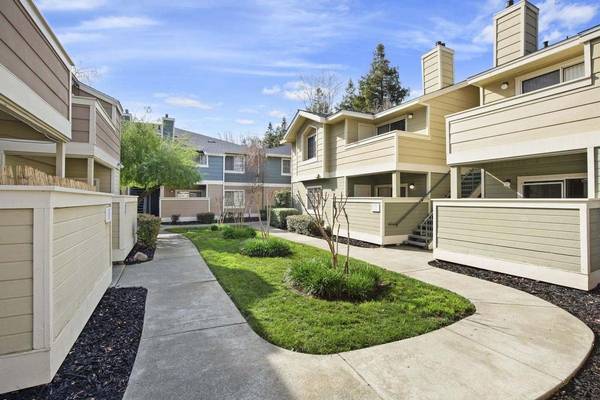 Apartments on Bel Air Drive · Concord