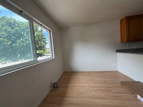 2BR/1BA Apartment on Haas · San Leandro photo 4