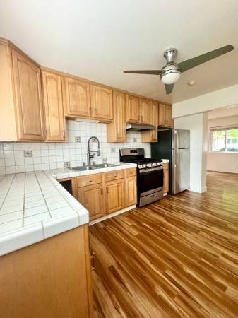 2BR/1BA Apartment on Sonoma Ave · Santa Rosa photo 2