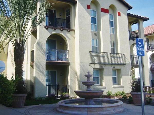 Apartments on East Court · San Jose photo 4