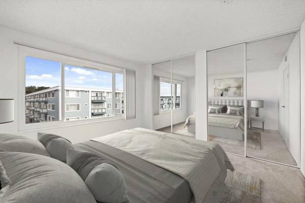 Apartments on Poncetta Dr · Daly City