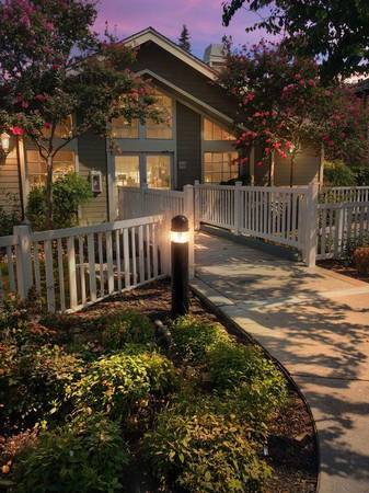 Apartments on Portola Meadows Road · Livermore photo 5