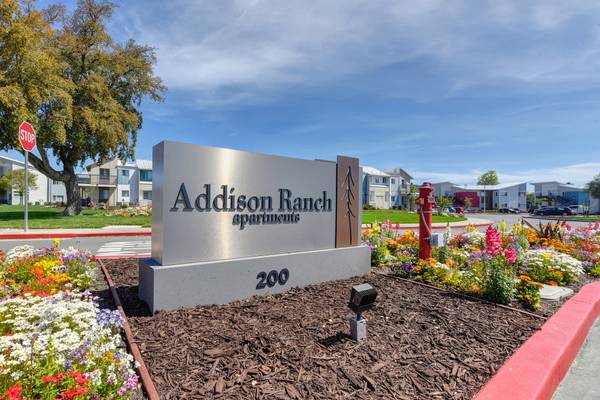 Apartments on Greenbriar Cir · Petaluma photo 2