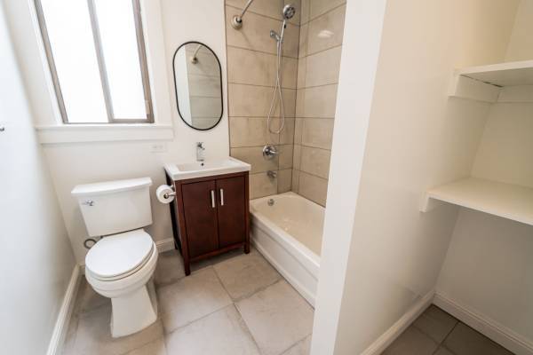 1BR/1BA Apartment on Crowell St · Hempstead photo 5