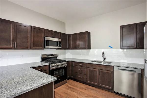 1BR/1BA Apartment · Rohnert Park photo 2
