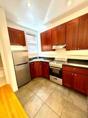 1BR/1BA Apartment on Bedford Ave · Brooklyn photo 2