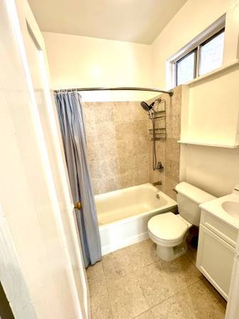1BR/1BA Apartment on Bedford Ave · Brooklyn photo 3
